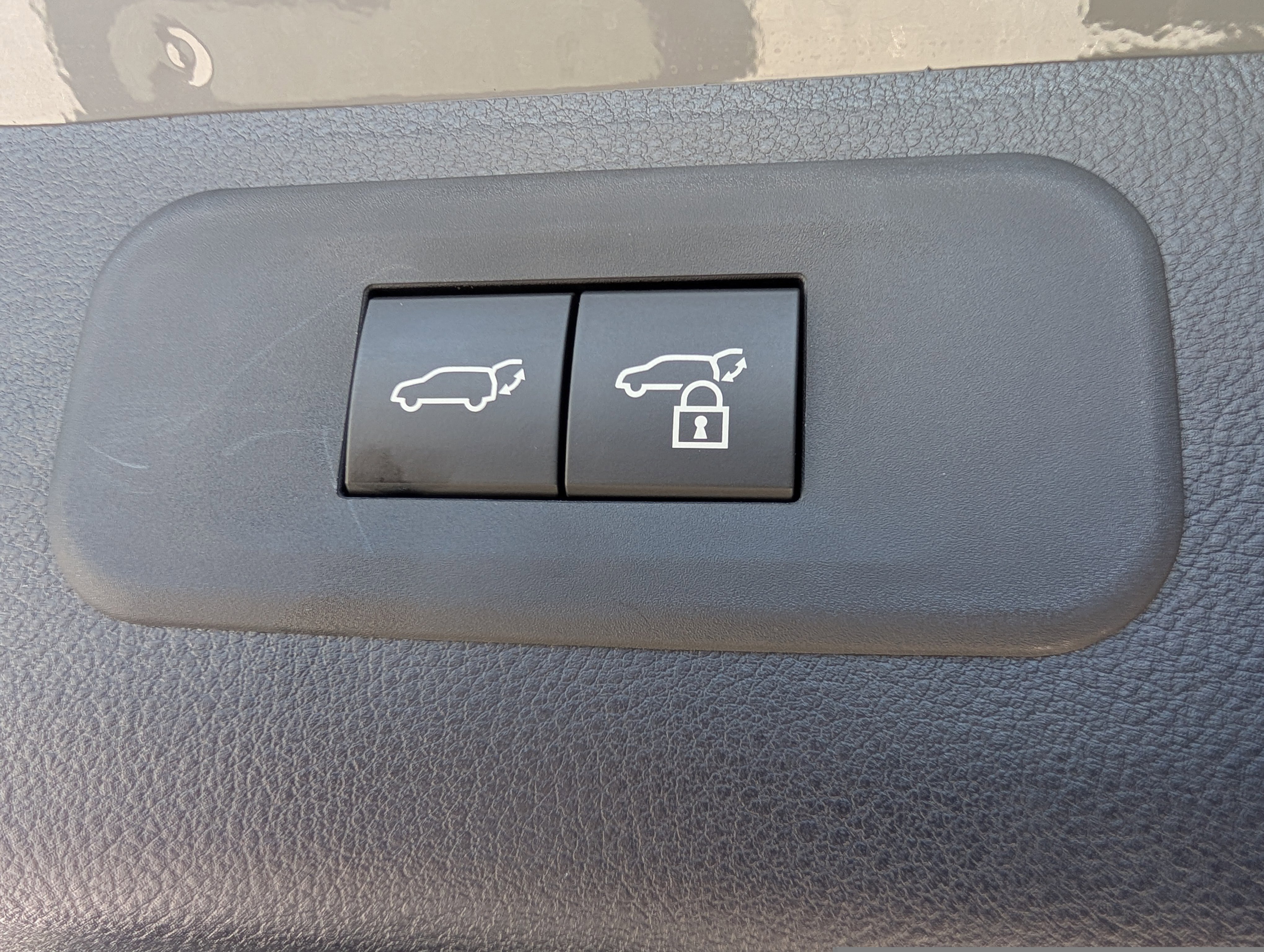 Certified 2025 Lexus TX 500h AWD w/ Technology Package image 15