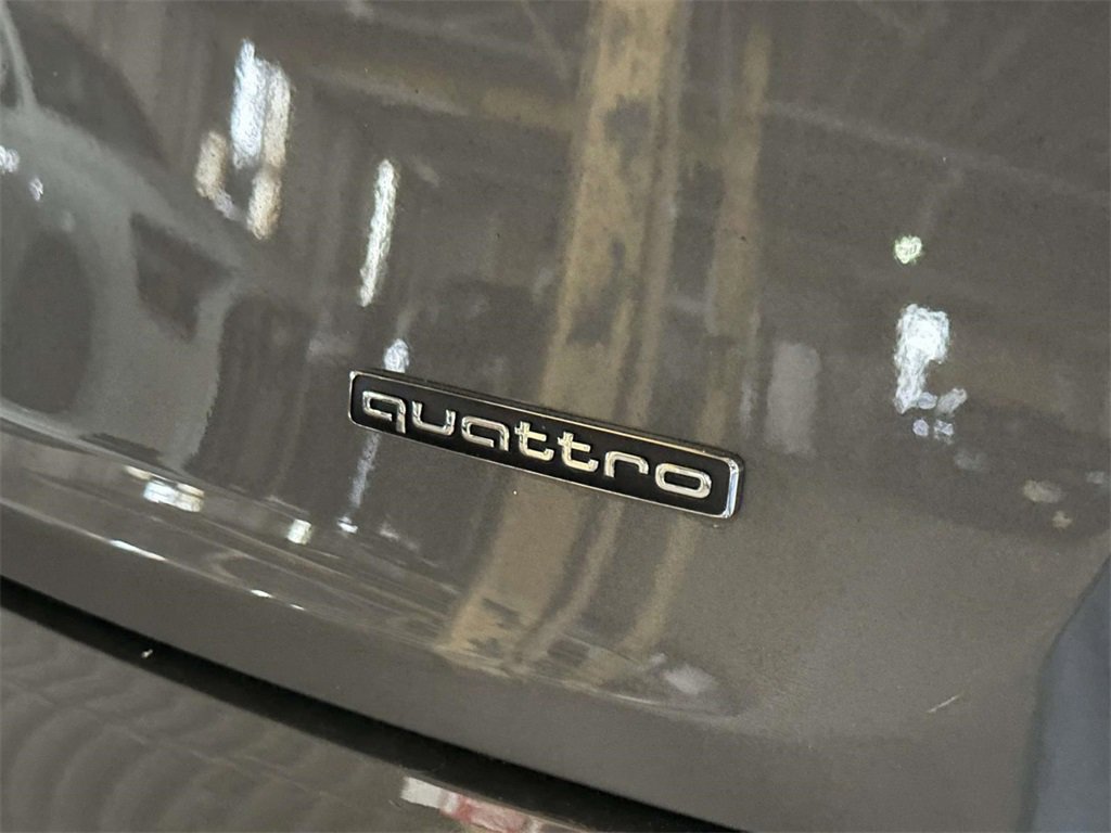 Used 2025 Audi Q5 2.0T Premium w/ Convenience Plus Package image 27