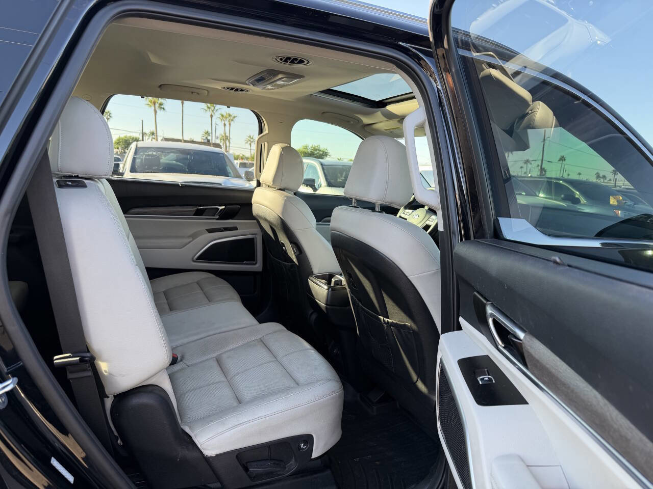 Used 2020 Kia Telluride EX image 28