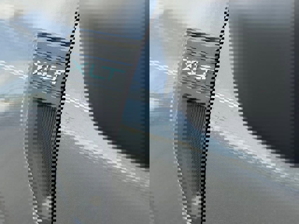 New 2026 Ford Maverick XLT image 5