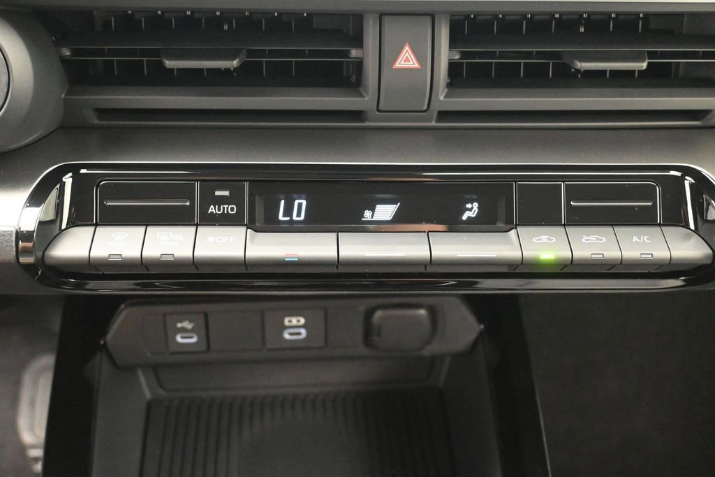 Certified 2026 Toyota Prius LE FWD image 22