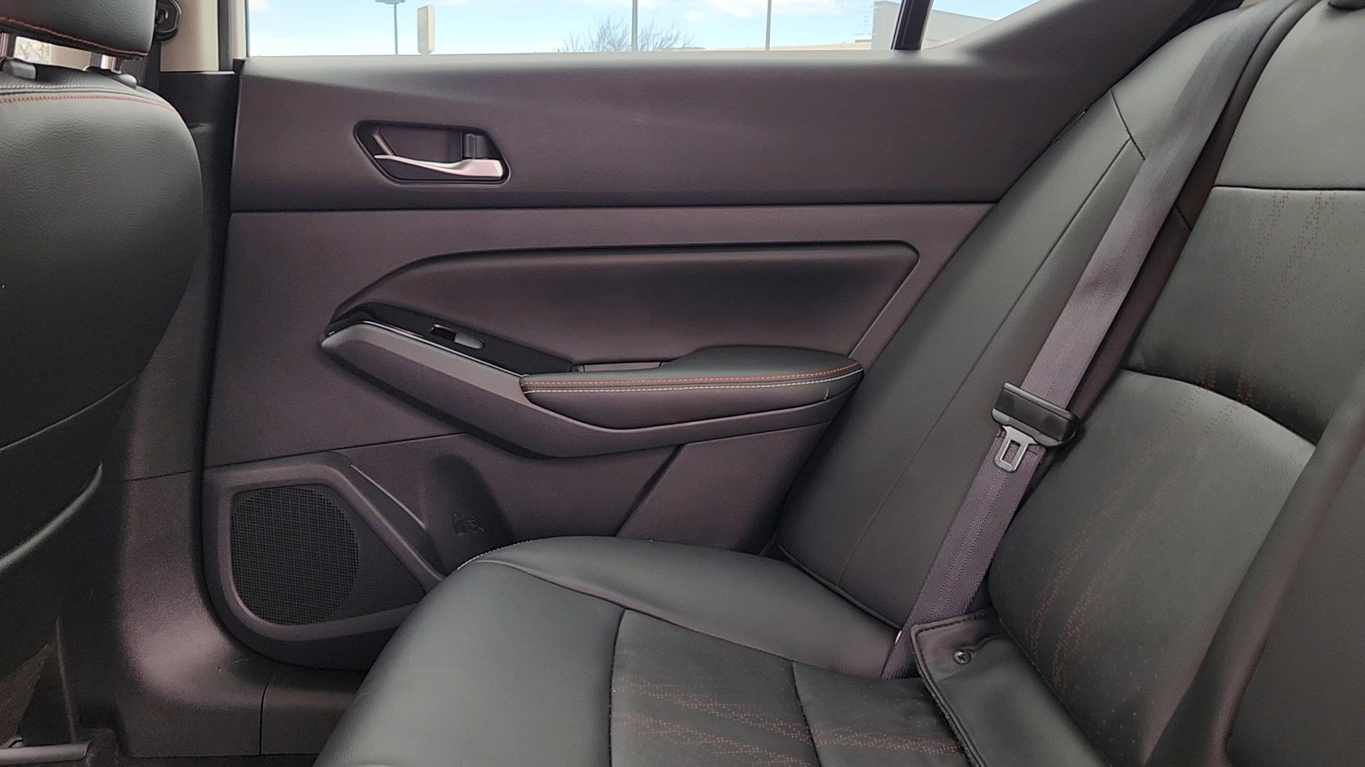 Used 2023 Nissan Altima 2.5 SR w/ SR Premium Package image 18