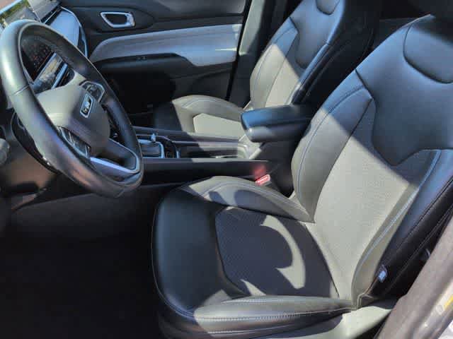 Used 2022 Jeep Compass Latitude w/ Convenience Group AWD/4WD image 16