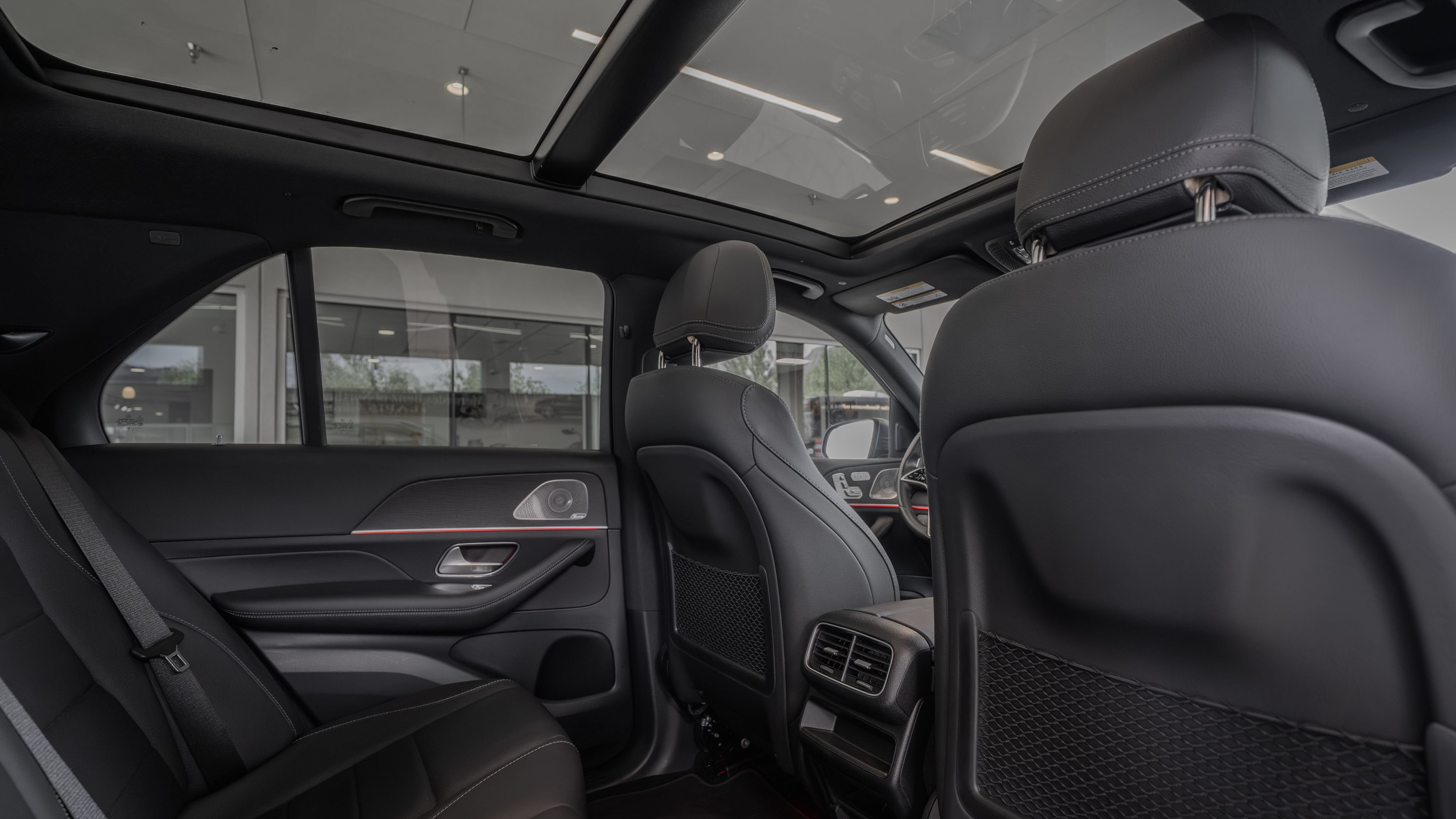 Certified 2025 Mercedes-Benz GLE 450e 4MATIC image 28