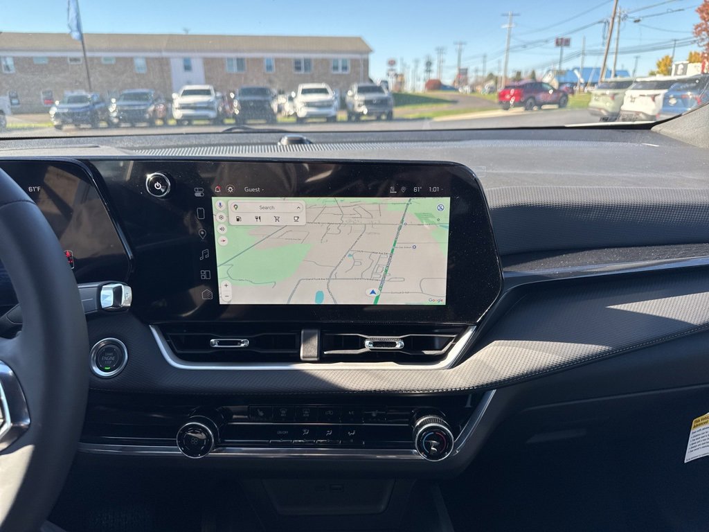 New 2025 Chevrolet Equinox LT w/ Safety and Technology Package image 17