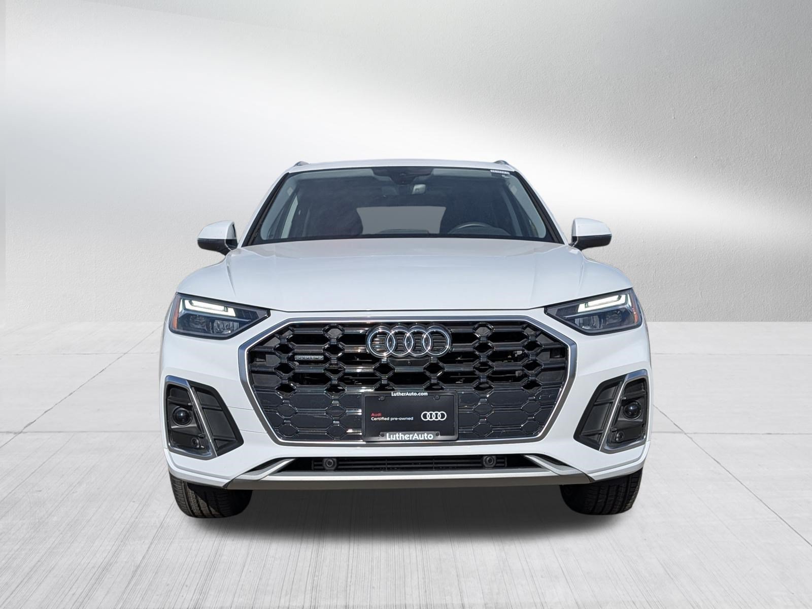 Certified 2024 Audi Q5 2.0T Premium Plus w/ Premium Plus Package AWD/4WD image 2