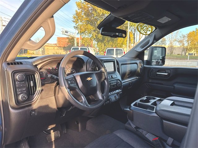 Used 2024 Chevrolet Silverado 2500 Custom w/ Custom Convenience Package image 10