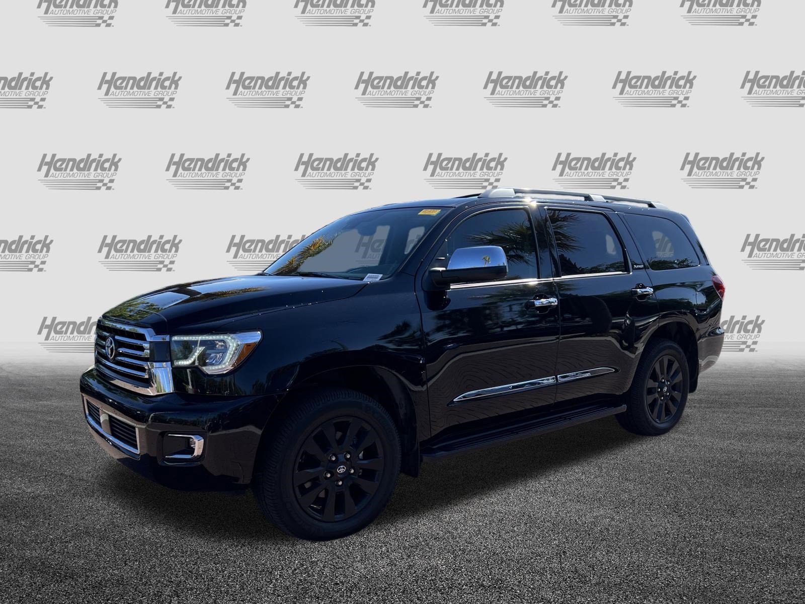 Used 2021 Toyota Sequoia Platinum AWD/4WD image 5