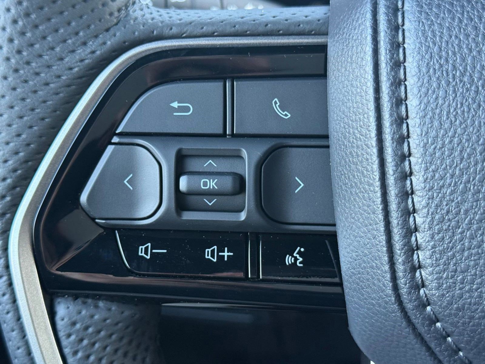 New 2026 Toyota Tundra Platinum image 17