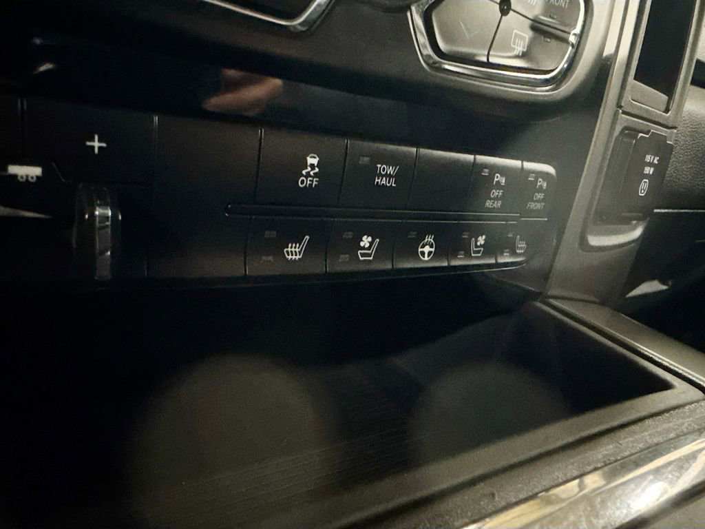 Used 2018 RAM 3500 Laramie w/ Sport Appearance Group image 23