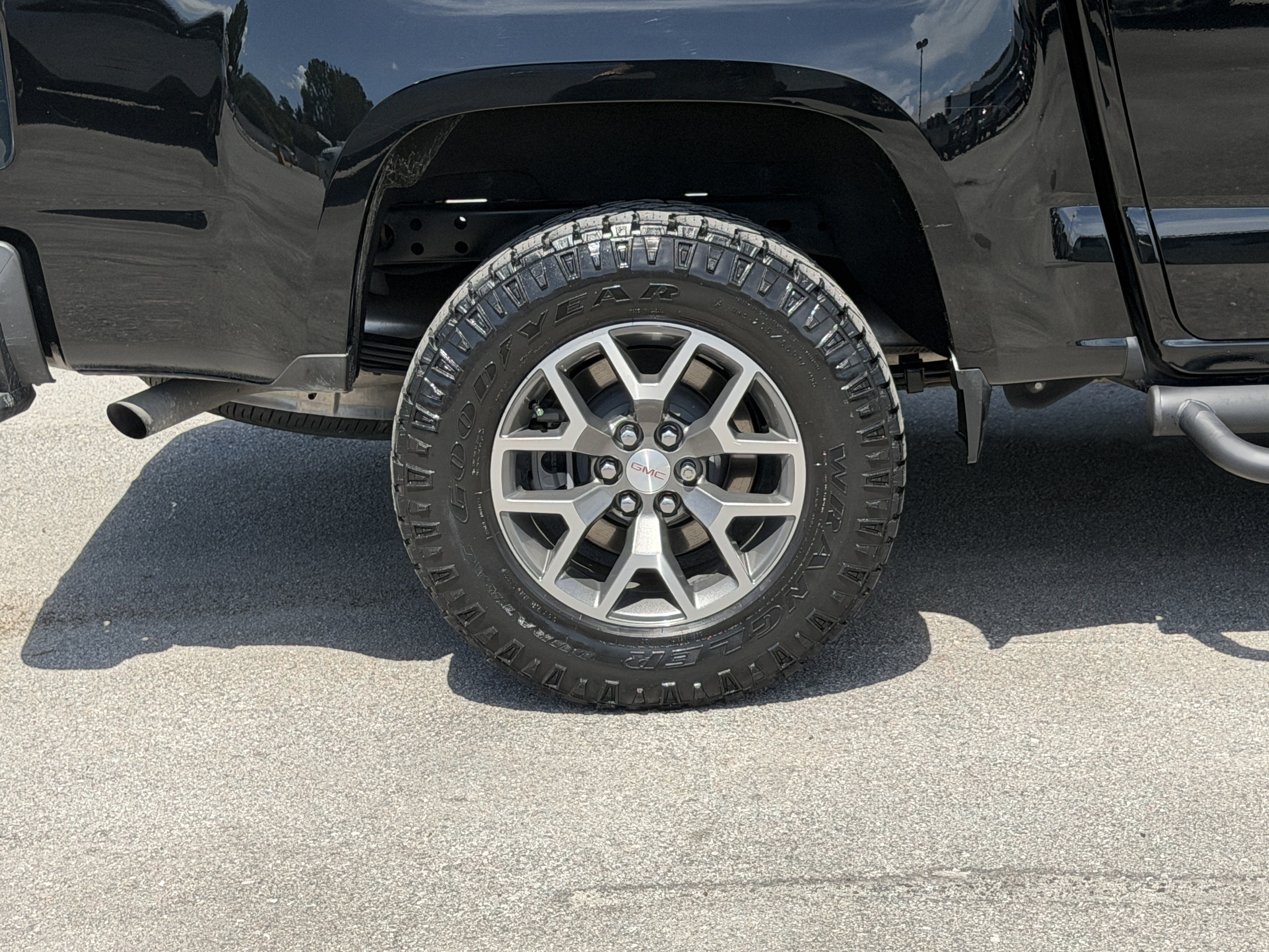Used 2022 GMC Canyon AT4 w/ Trailering Package AWD/4WD image 12