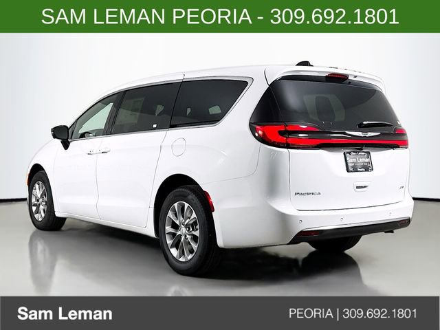 New 2026 Chrysler Pacifica Select AWD/4WD image 5