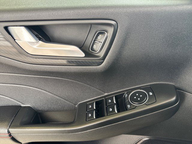 Used 2024 Ford Escape ST-Line AWD/4WD image 9