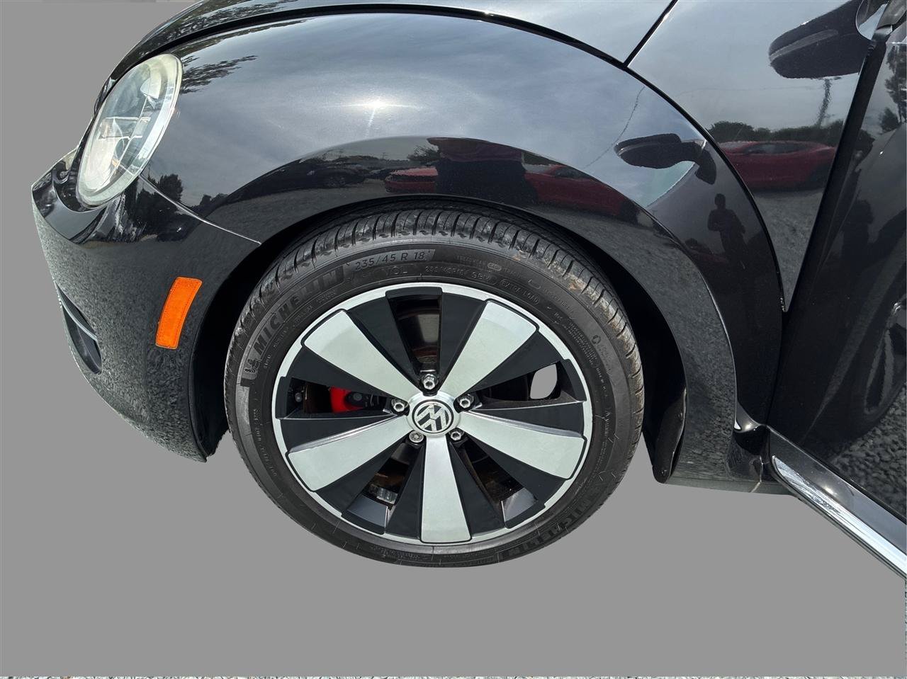 Used 2013 Volkswagen Beetle 2.0T FWD image 28
