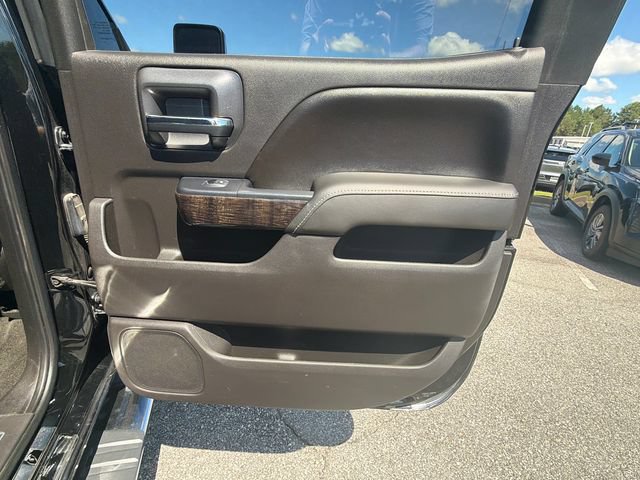 Used 2016 GMC Sierra 2500 Denali w/ Suspension Package, Off-Road AWD/4WD image 16
