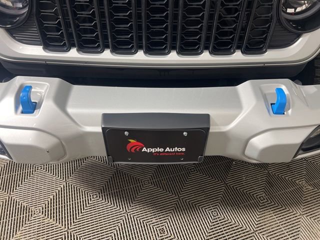 Used 2024 Jeep Wrangler High Altitude image 14