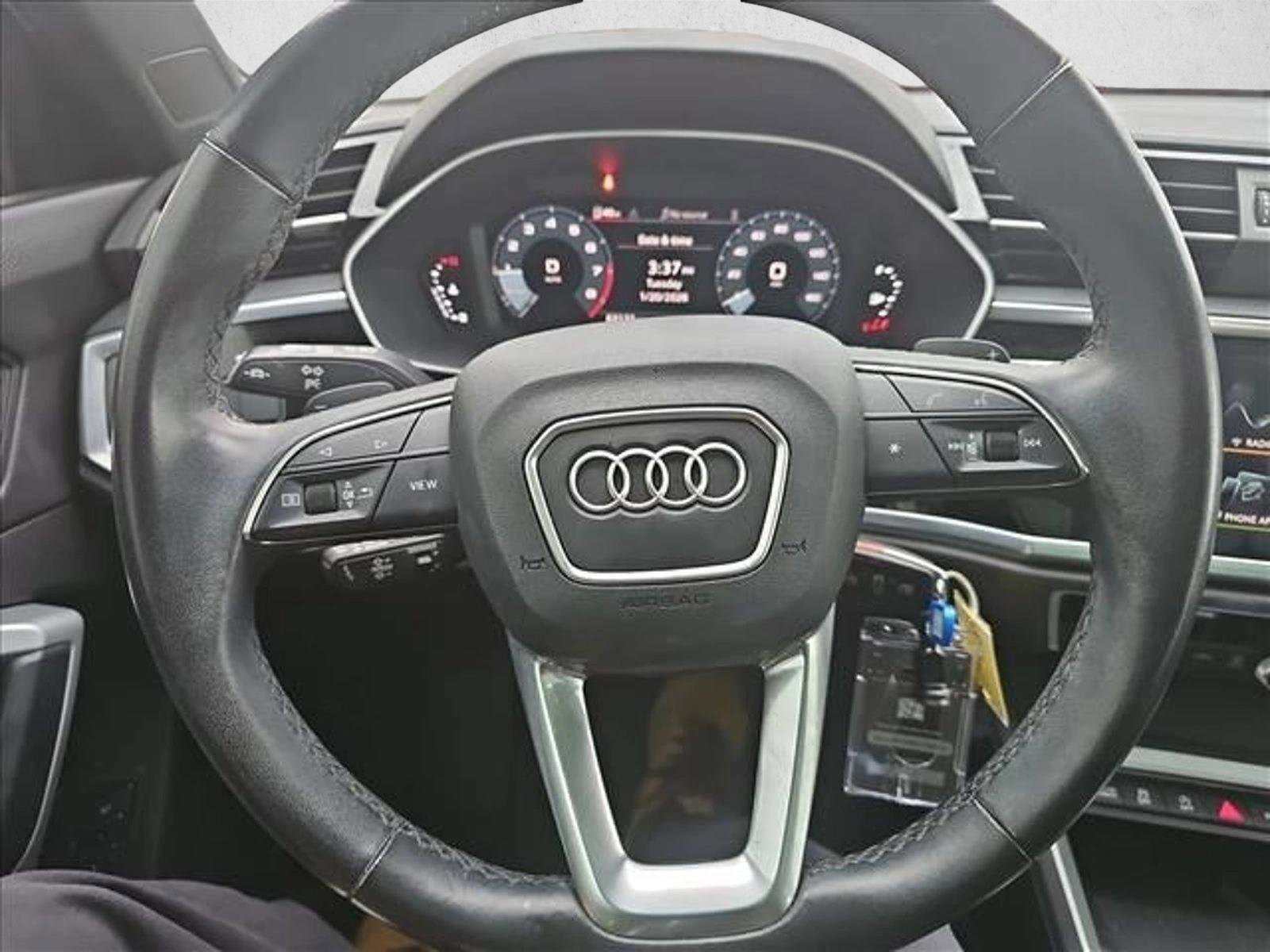 Used 2022 Audi Q3 2.0T Premium Plus w/ Premium Plus Package AWD/4WD image 13