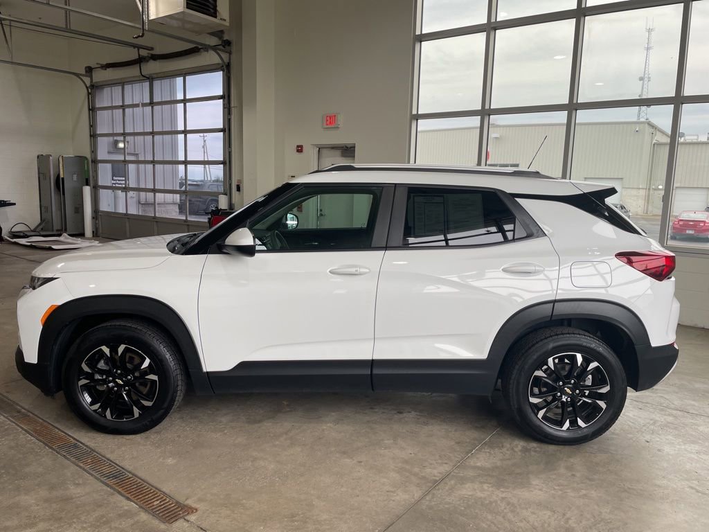 Used 2023 Chevrolet TrailBlazer LT FWD image 9