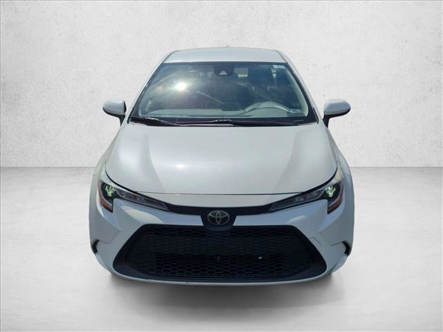 Used 2020 Toyota Corolla LE FWD image 2