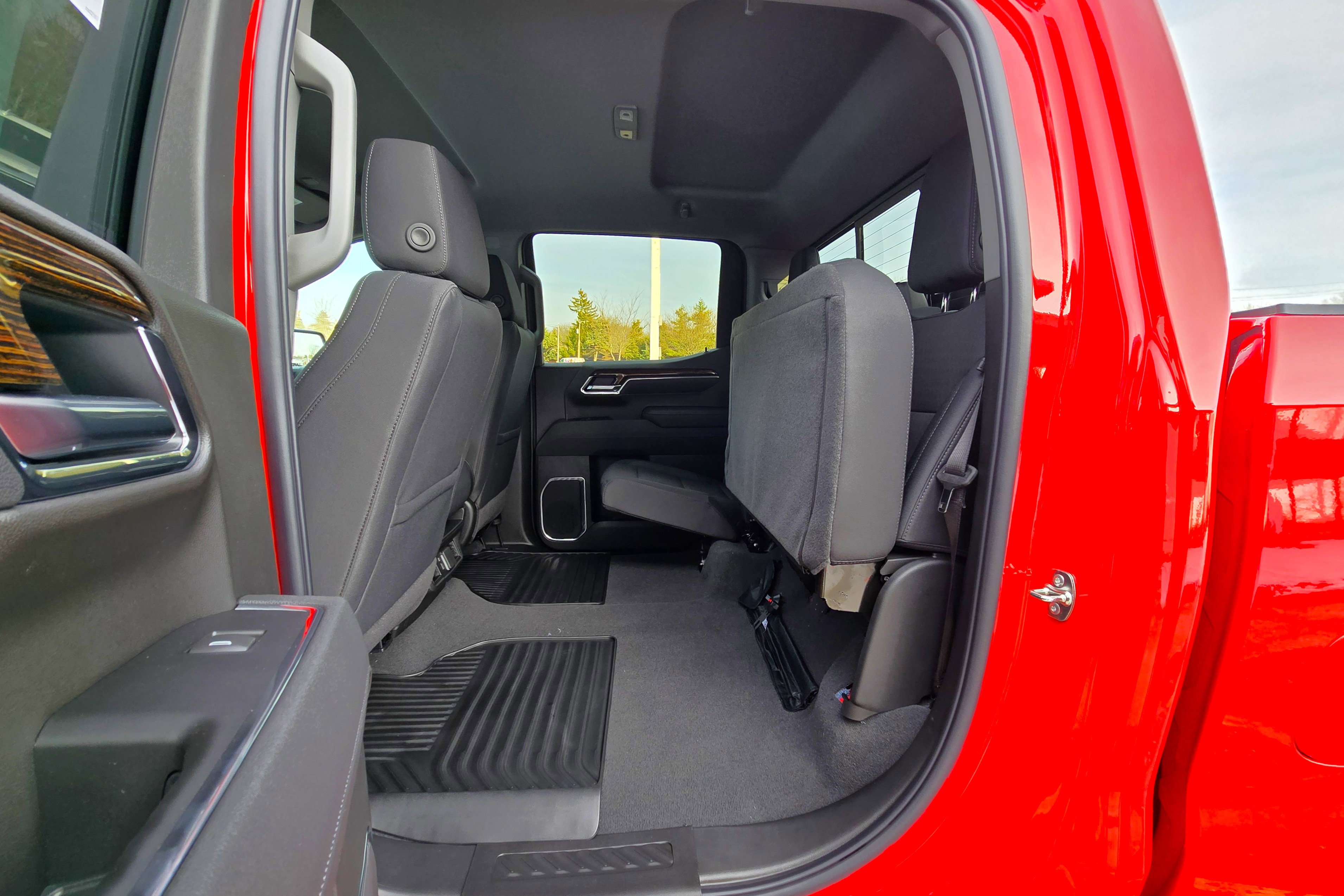 New 2026 GMC Sierra 1500 SLE w/ X31 Off-Road Package image 16