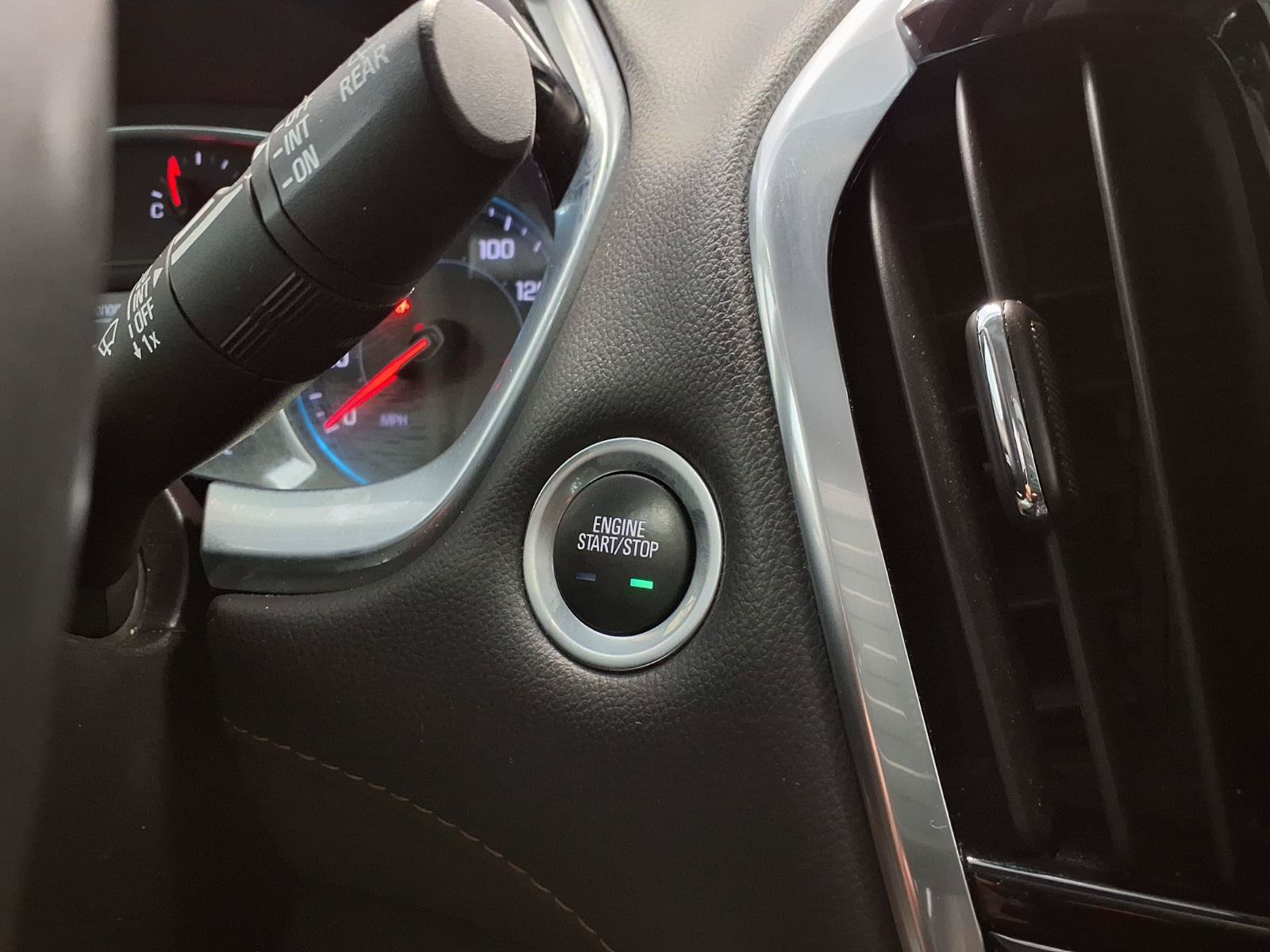 Used 2019 Chevrolet Traverse LT FWD image 26