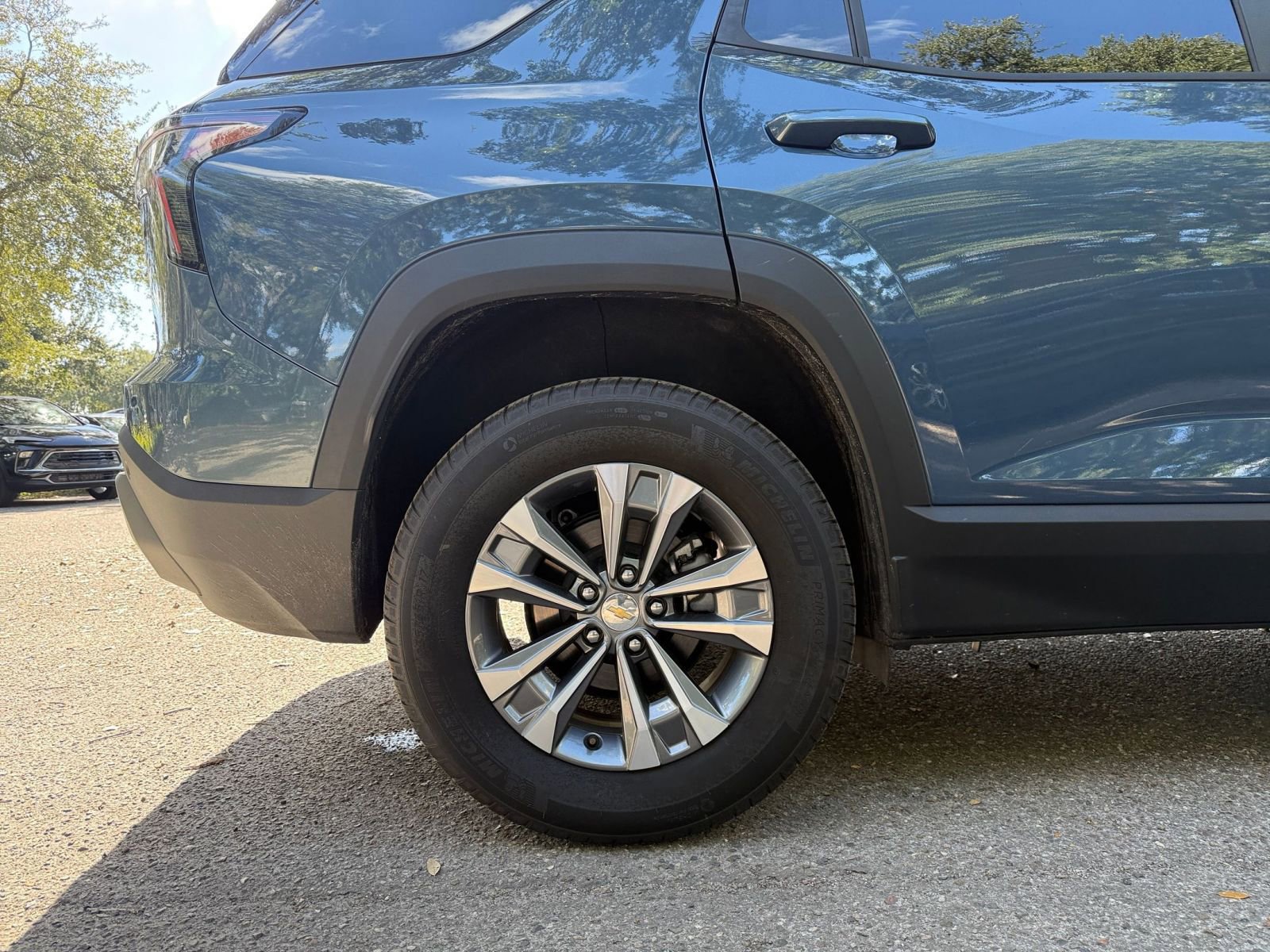 Used 2025 Chevrolet Equinox LT image 23