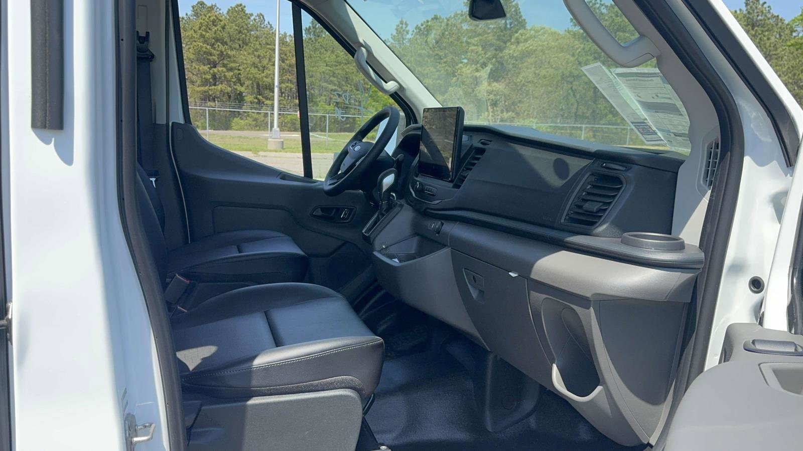 New 2026 Ford Transit 350 148 Medium Roof RWD image 10