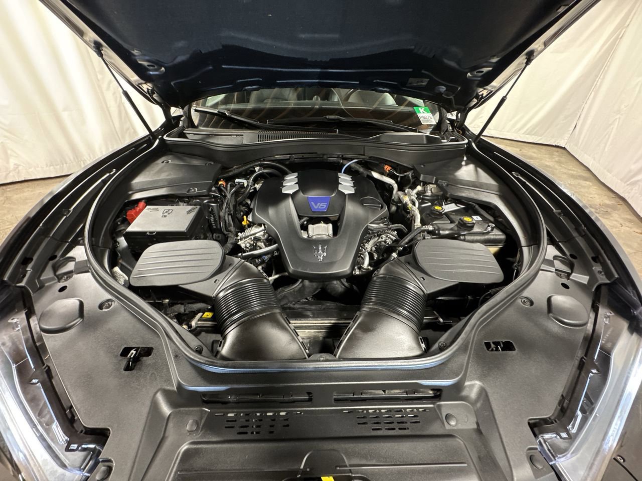 Used 2023 Maserati Levante Modena image 35