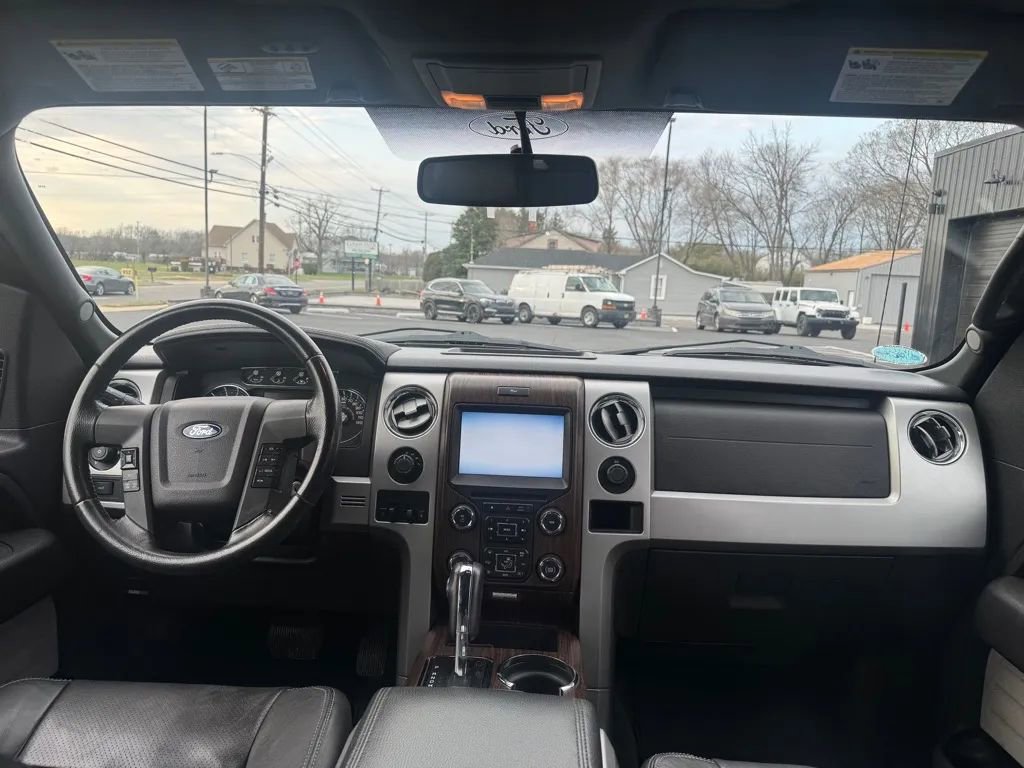 Used 2014 Ford F150 Lariat w/ Lariat Chrome Package image 9