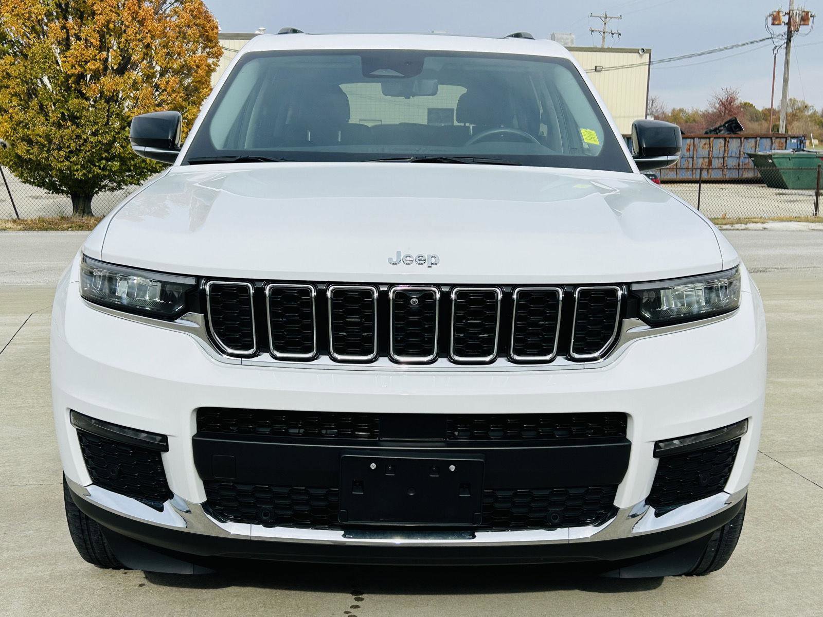 Used 2022 Jeep Grand Cherokee L Limited w/ Luxury Tech Group II image 40