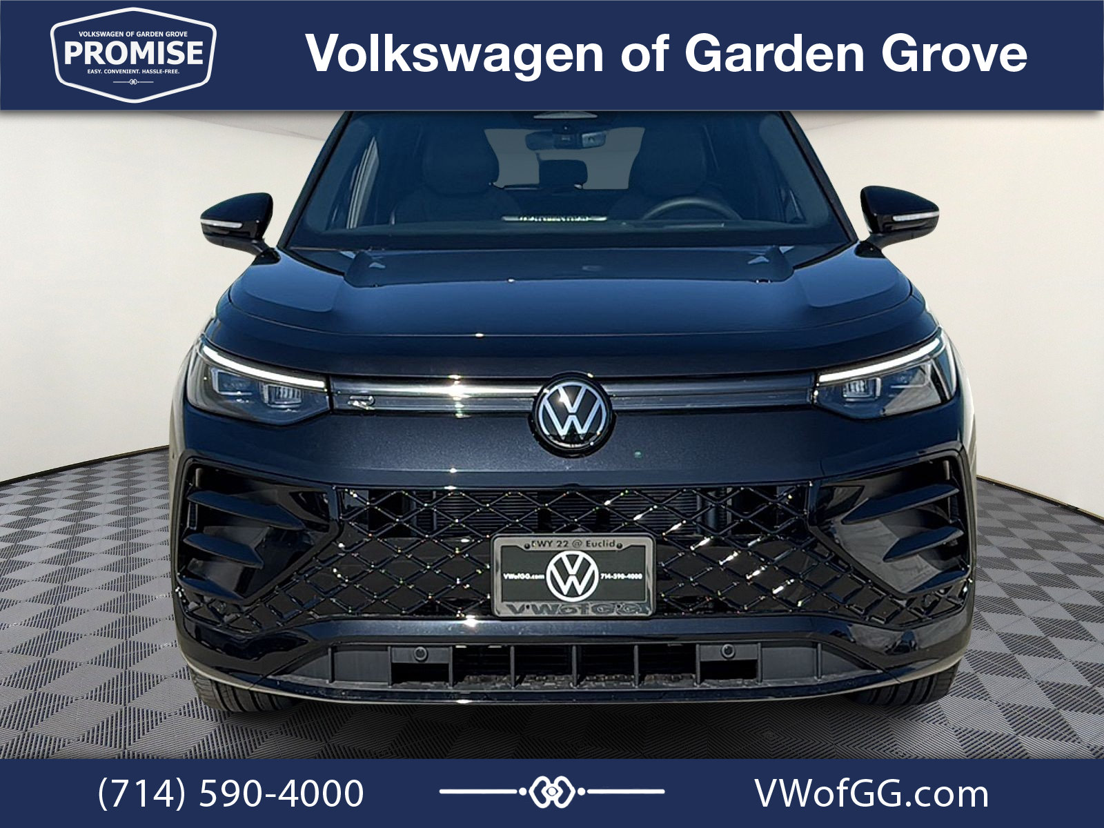 New 2026 Volkswagen Tiguan SE R-Line FWD image 3