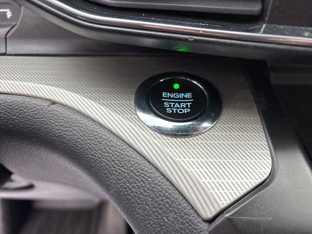 Used 2020 Ford Explorer XLT w/ Equipment Group 202A image 19