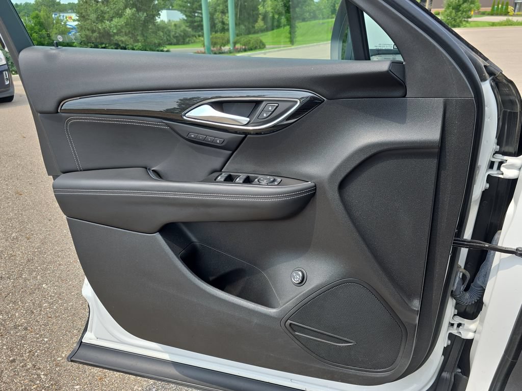 Certified 2023 Buick Envision Essence AWD/4WD image 28