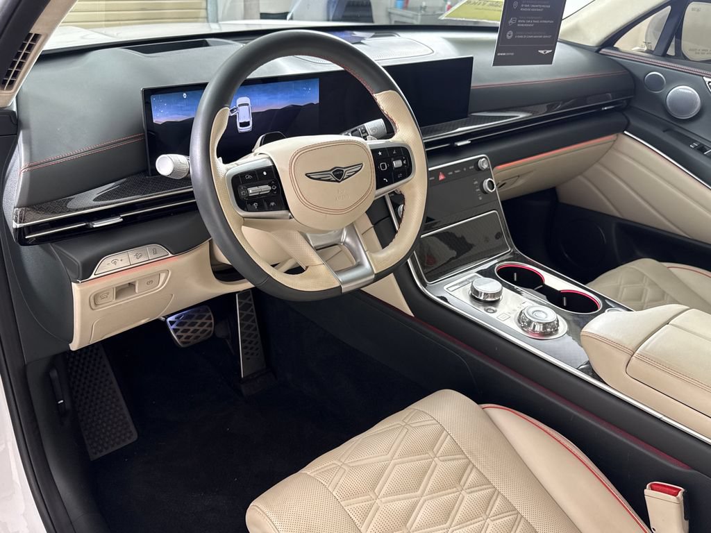 Certified 2025 Genesis GV80 3.5T e-SC AWD/4WD image 16