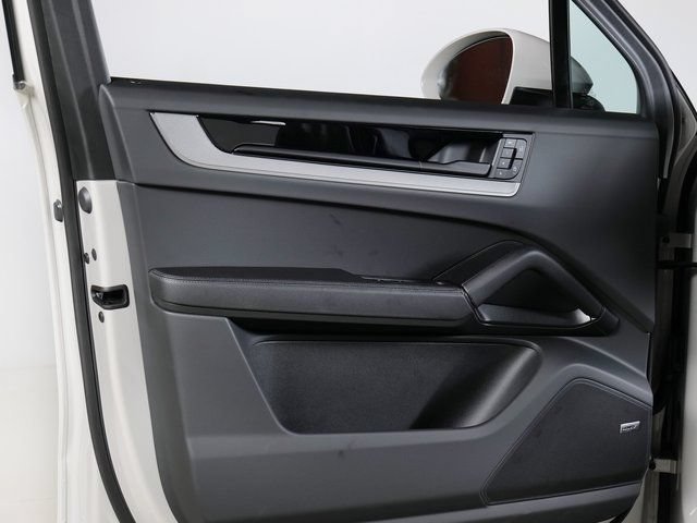 New 2026 Porsche Cayenne AWD/4WD image 28