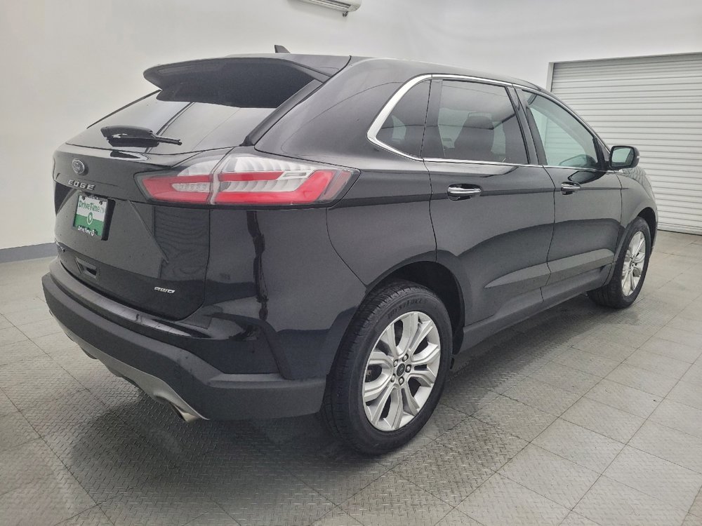 Used 2023 Ford Edge Titanium image 9