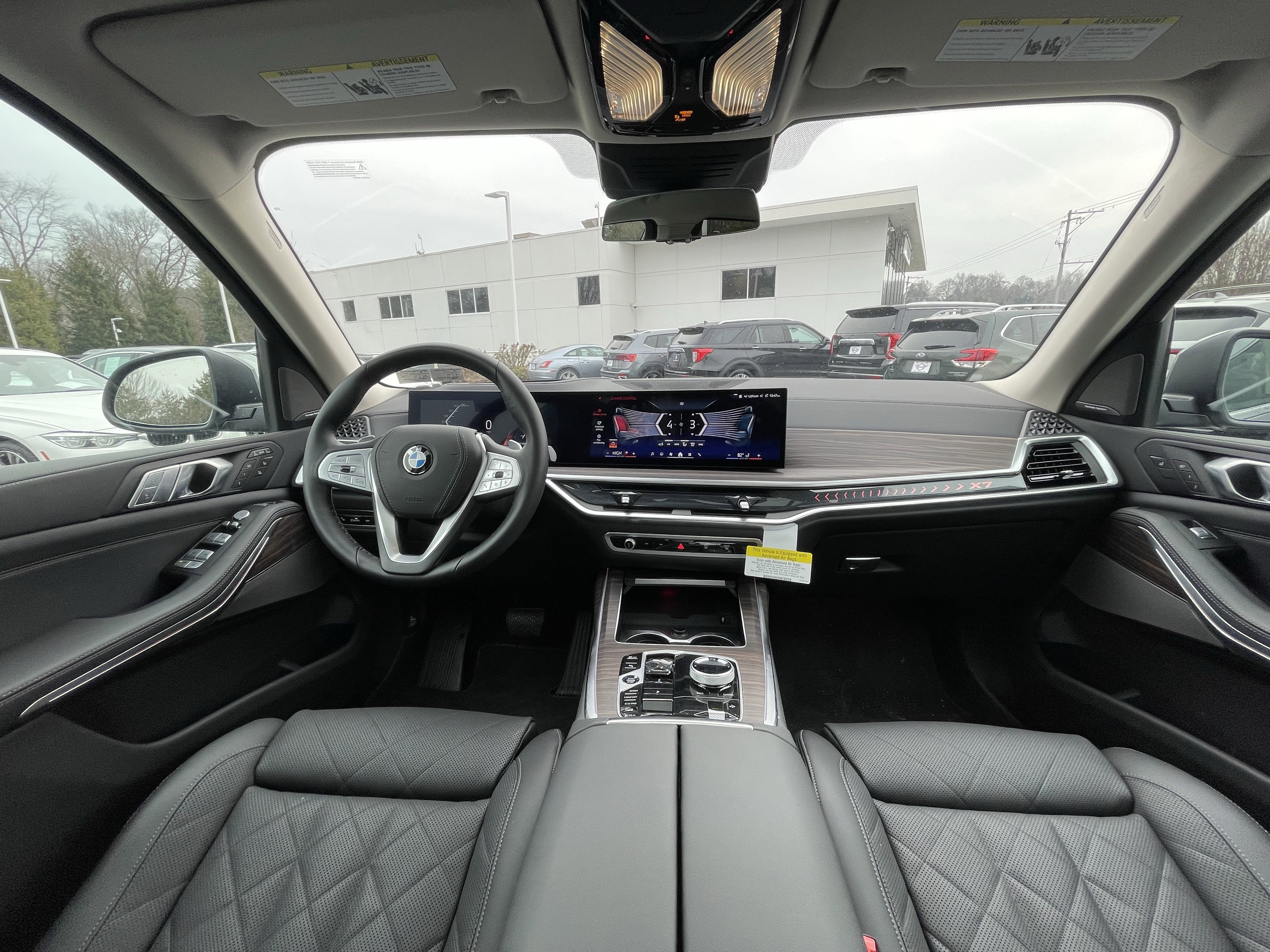 Used 2026 BMW X7 xDrive40i w/ Executive Package image 19