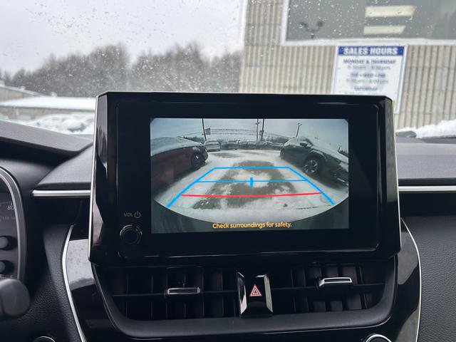 Used 2023 Toyota Corolla SE image 13