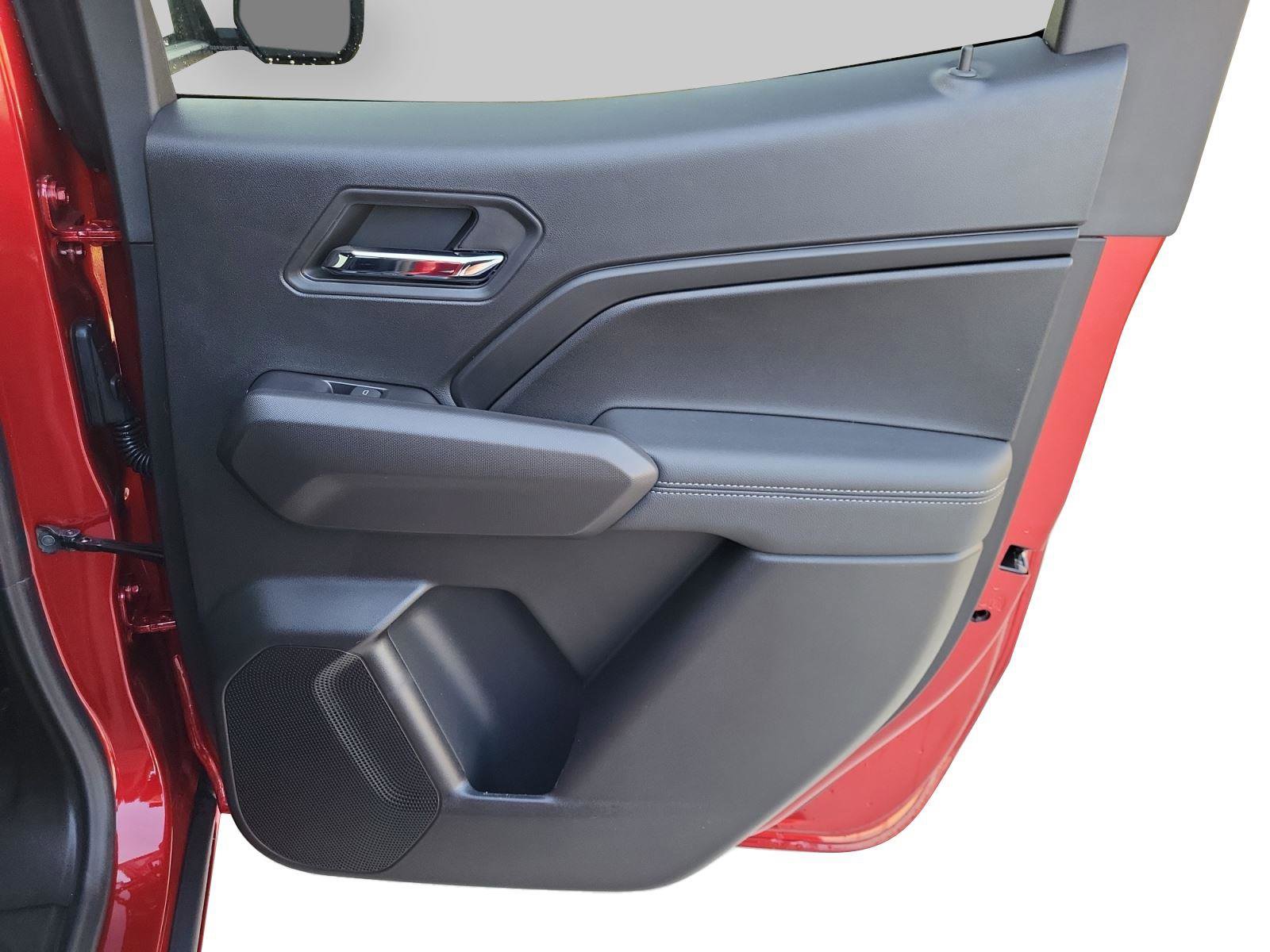 Used 2024 Chevrolet Colorado LT w/ LT Convenience Package II image 18