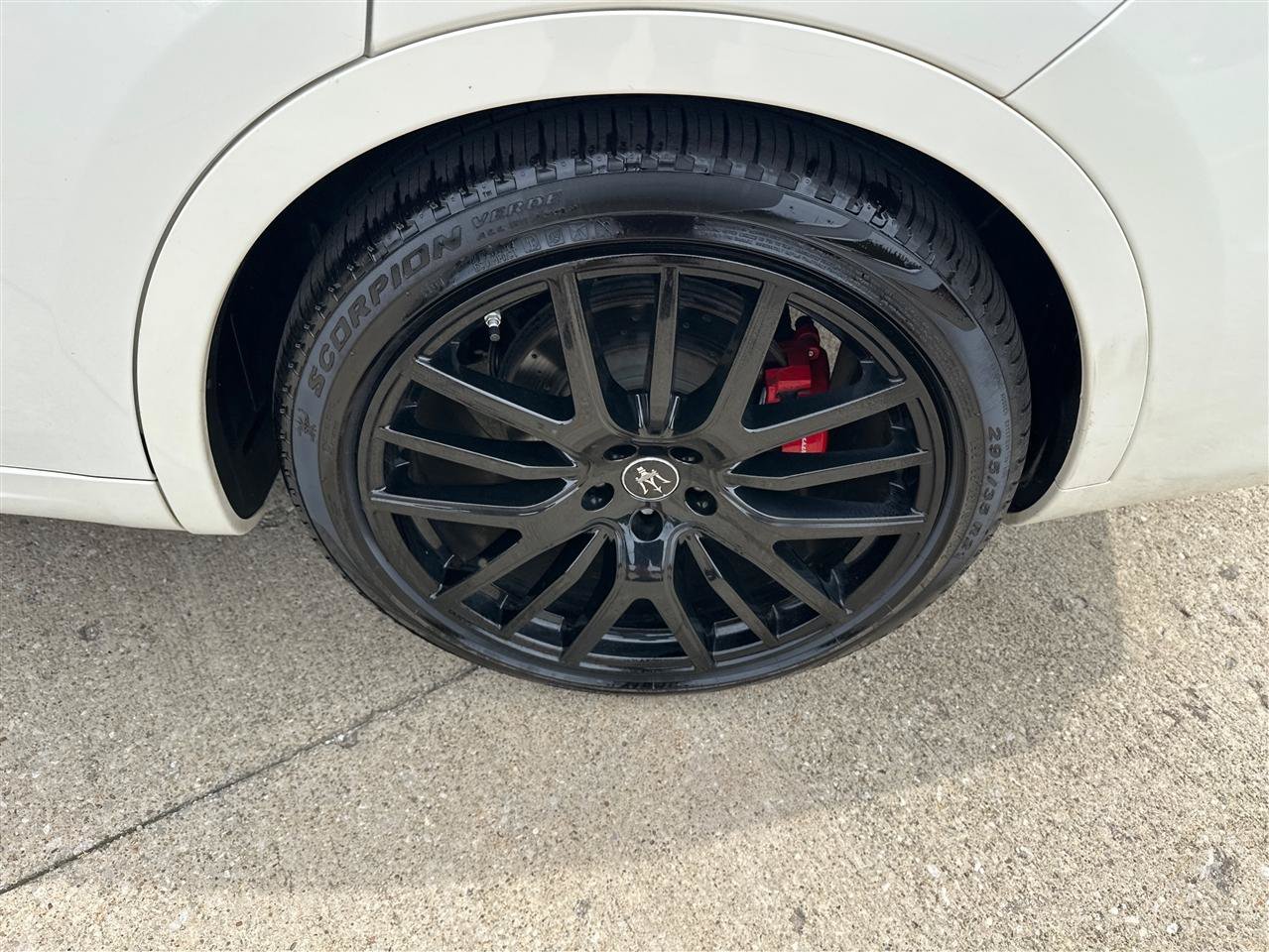 Used 2019 Maserati Levante S GranSport AWD/4WD image 29