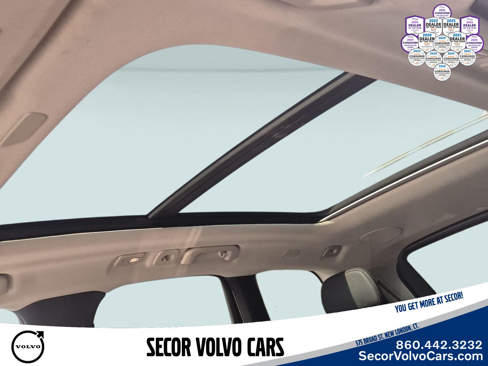 Certified 2024 Volvo XC60 T8 Plus w/ Protection Package Premier AWD/4WD image 17