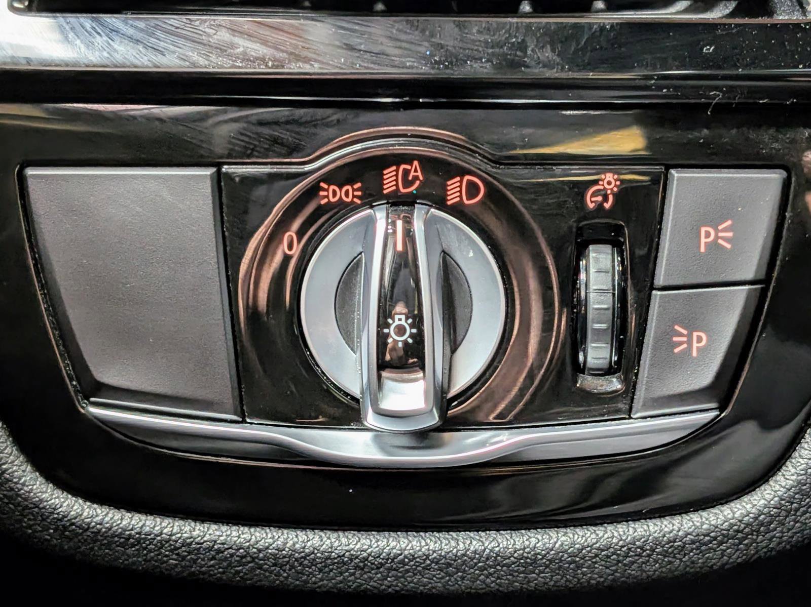 Used 2022 BMW M550i xDrive image 31