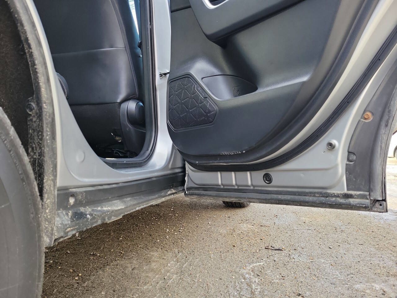 Used 2019 Toyota RAV4 Limited w/ Limited Grade Weather Package image 21