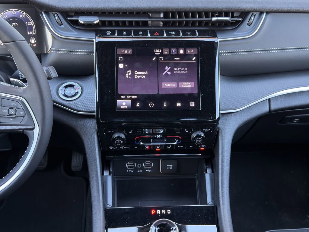 New 2025 Jeep Grand Cherokee L Altitude image 13