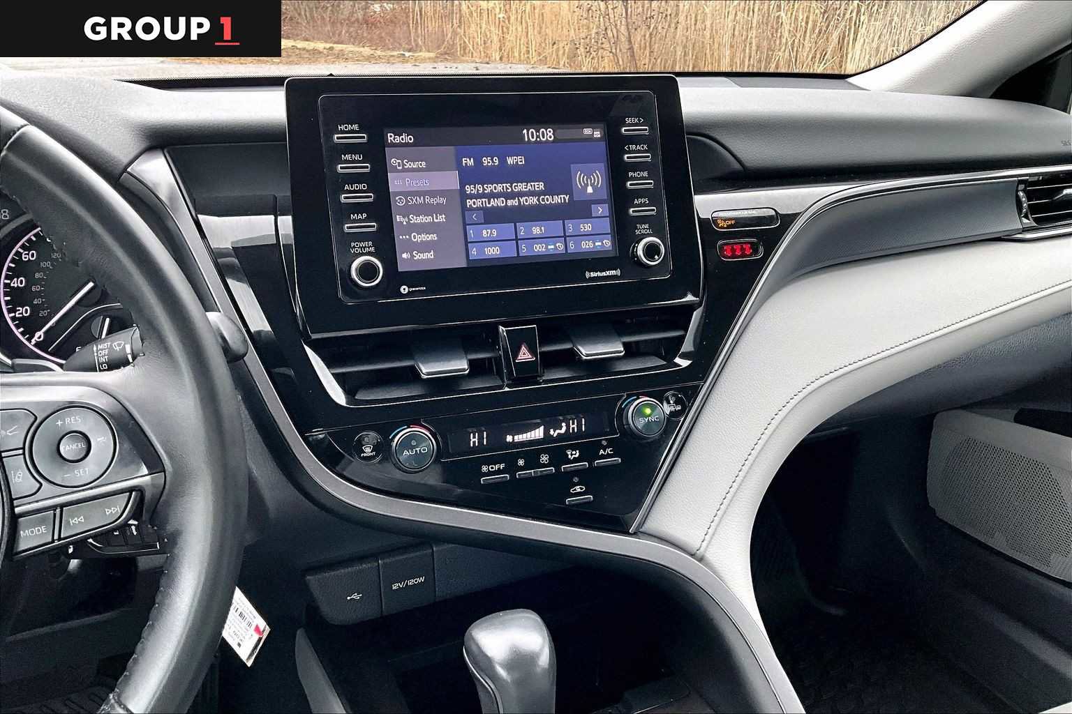 Used 2024 Toyota Camry SE AWD/4WD image 7