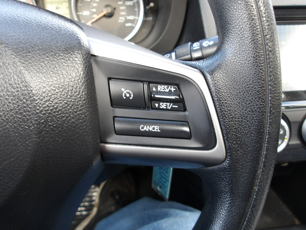 Used 2016 Subaru Forester 2.5i Premium w/ All-Weather Package image 17