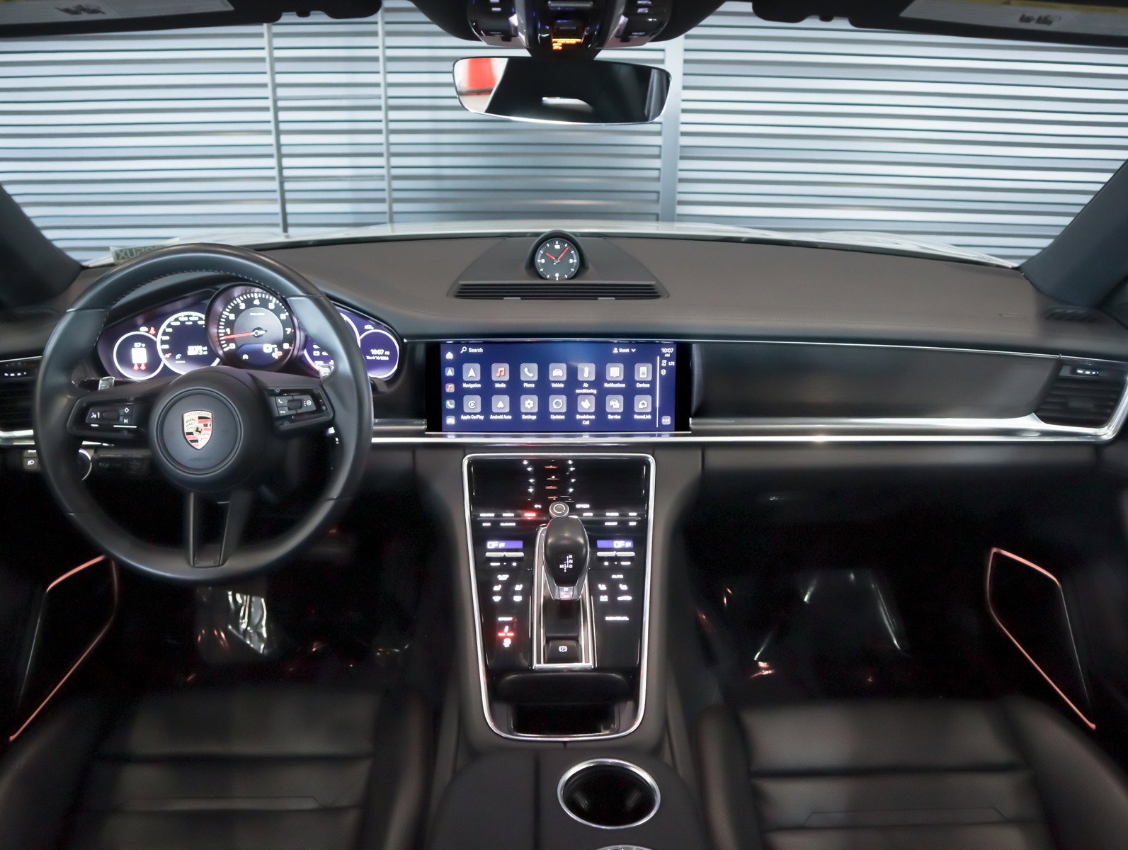 Certified 2023 Porsche Panamera Platinum Edition image 14