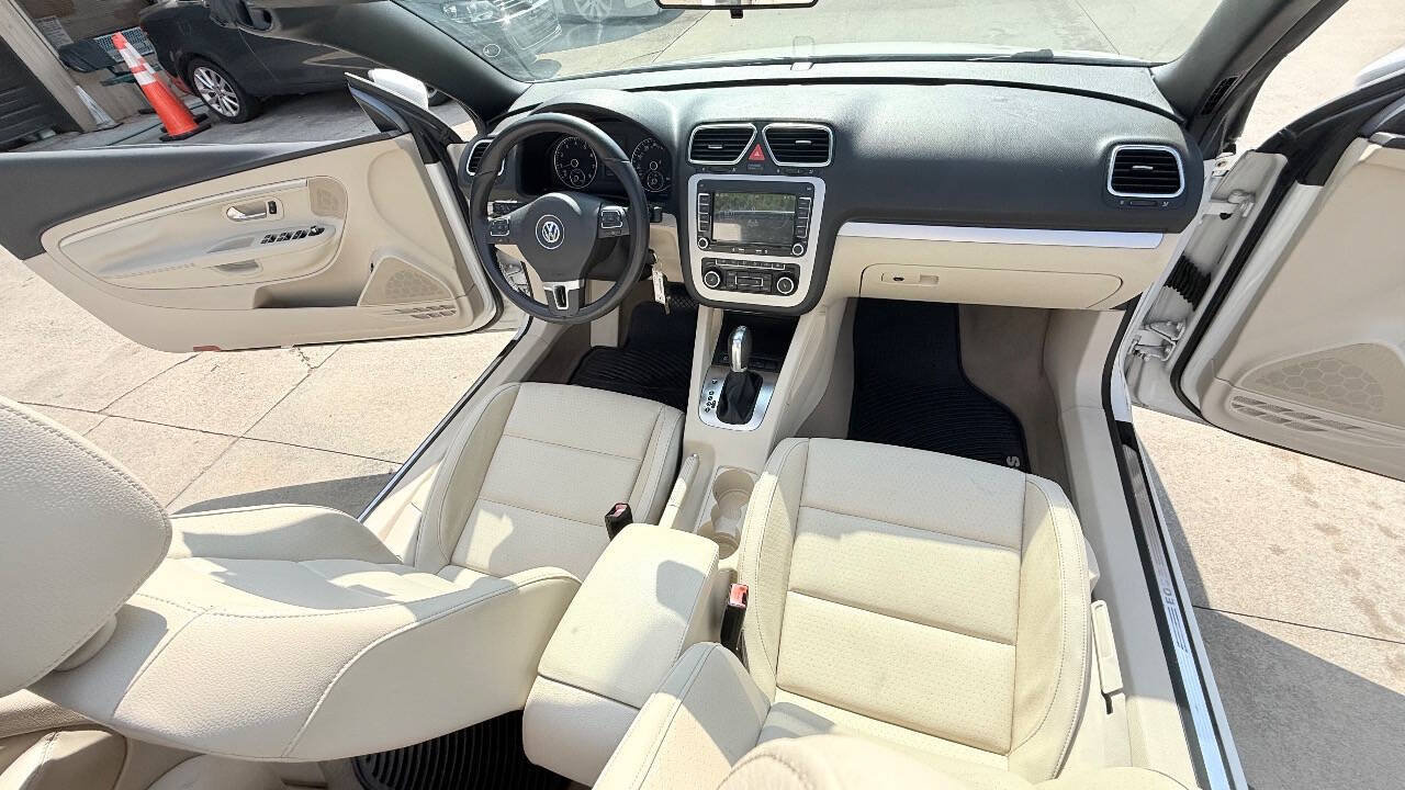 Used 2012 Volkswagen Eos Komfort FWD image 47