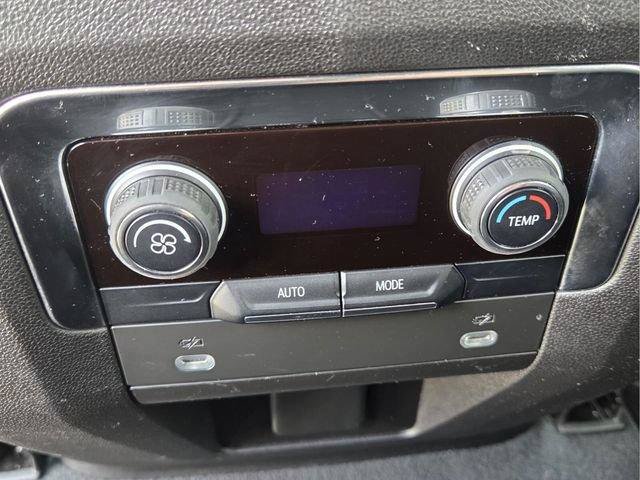 Used 2023 Chevrolet Tahoe LS RWD image 15