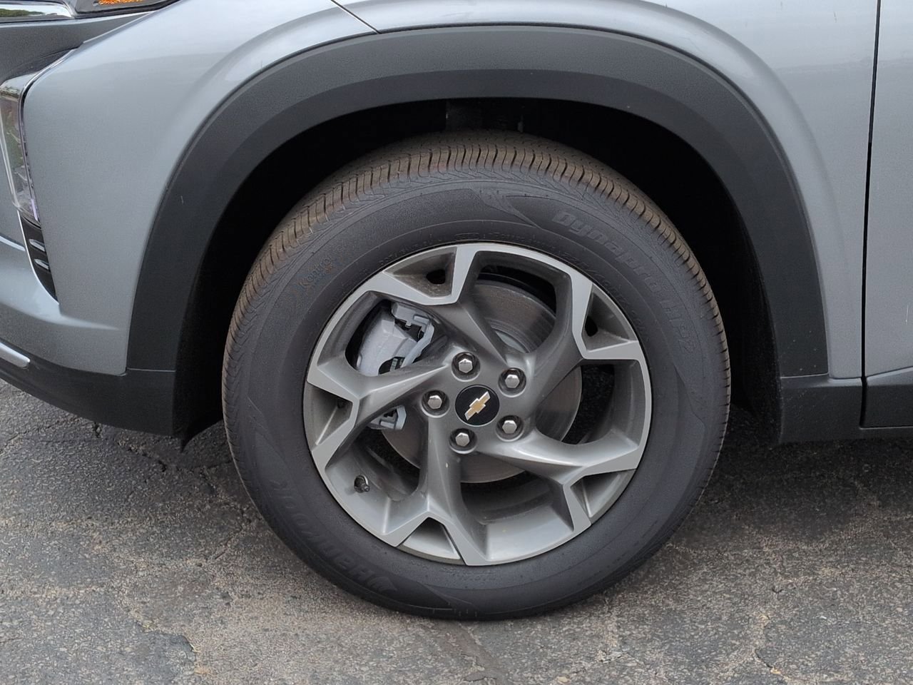 New 2026 Chevrolet Trax LT w/ Driver Confidence Package FWD image 34